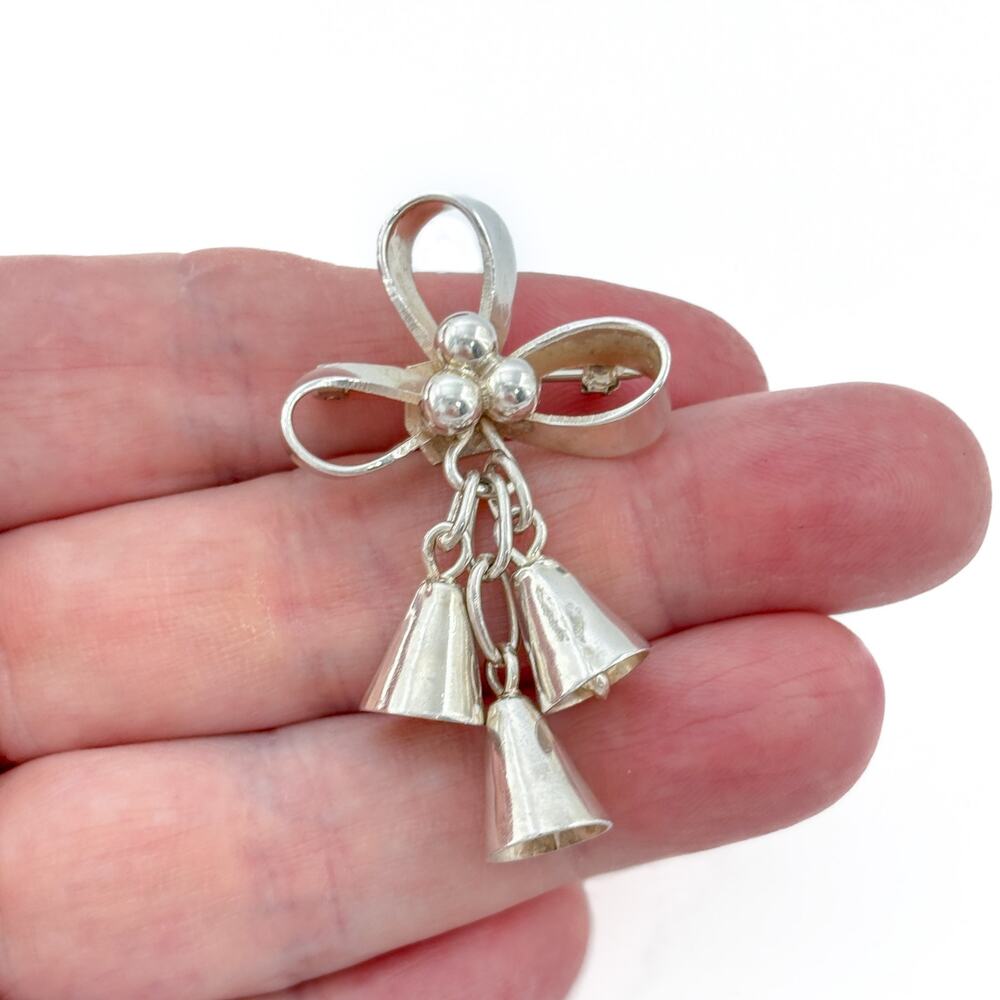 Vintage Sterling Silver 925 Bow Bells Brooch